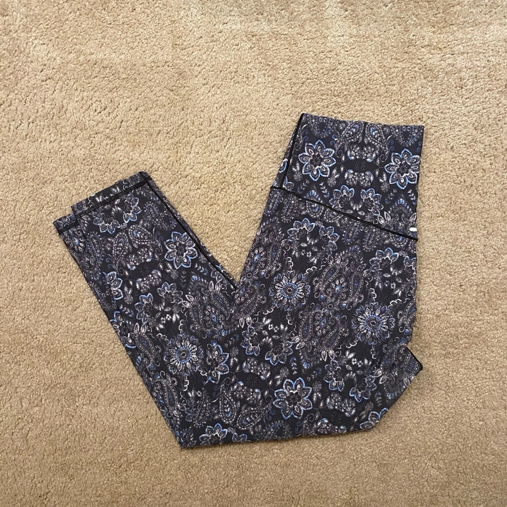 Aerie chill play move paisley leggings